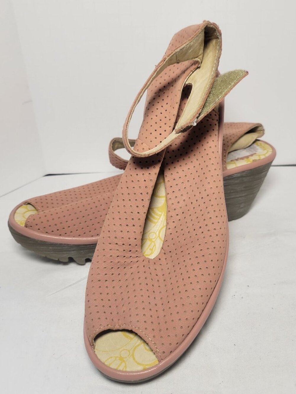 FLY London Yake Pink Perforated Leather Wedge Sandals EU 40 (~US 9)